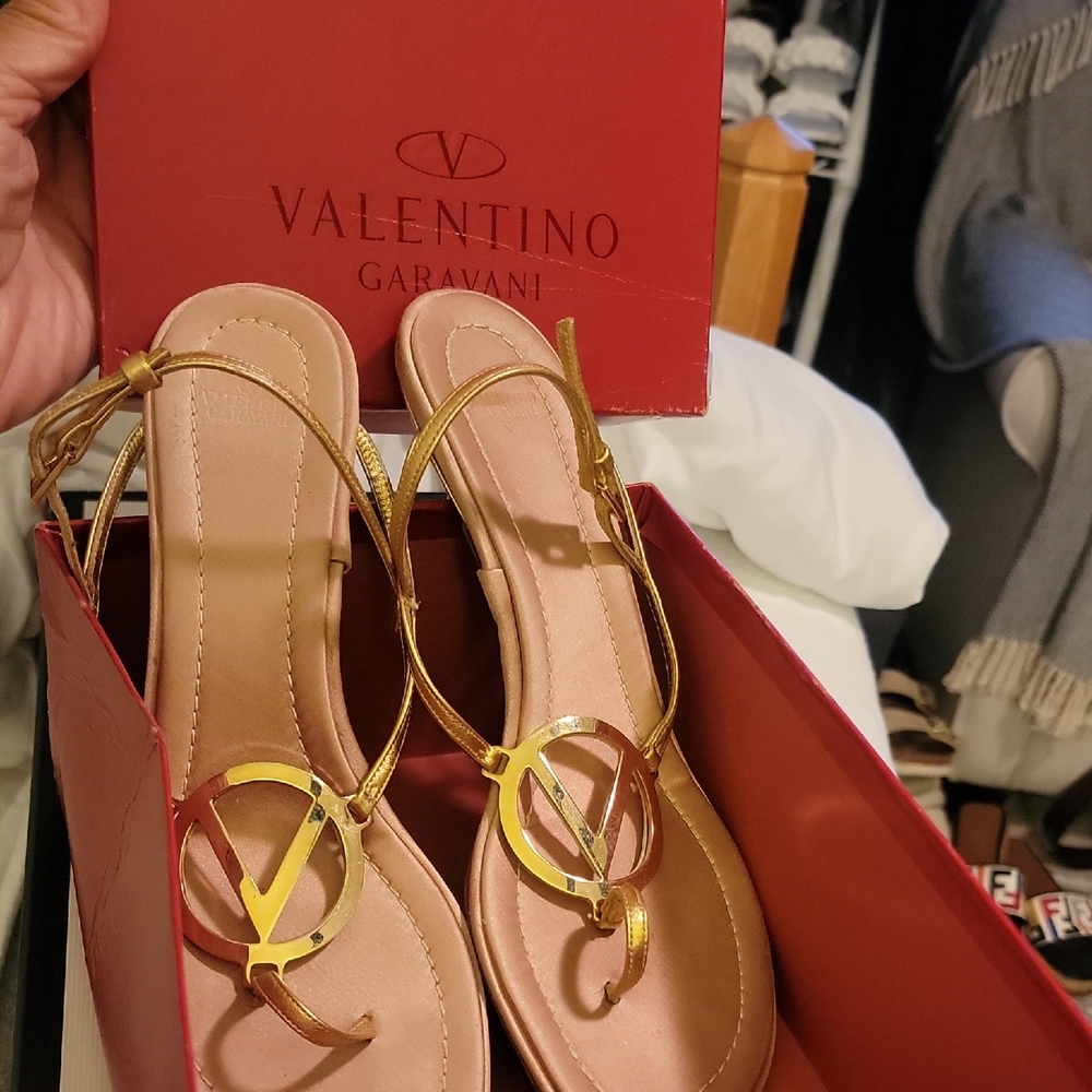 Valentino Garavani Gold Sandals, Luxurious Style.used.with Box Final Reduction